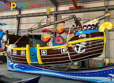 Flying Pirate Ship Ride