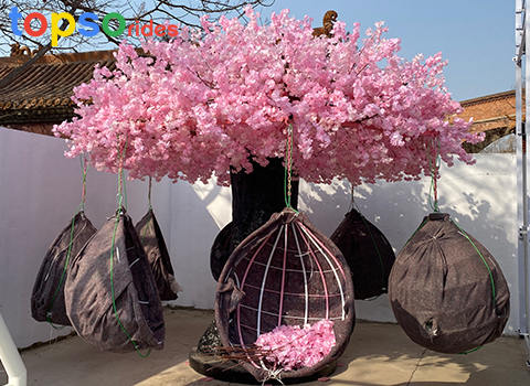 rotating swing tree